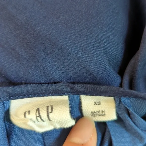 Gap Scoop Neck Satin Loose Fitting Tank Top Navy XS casual preppy summer - Picture 5 of 6